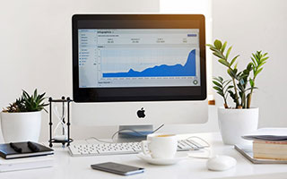 jquery获取第一个ul下的第一个li